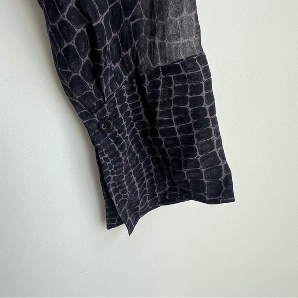VTG Express Top Button Down Reptile Sheer Silk Slit Sleeve Whimsigoth Y2K 5/6 - Picture 5 of 12